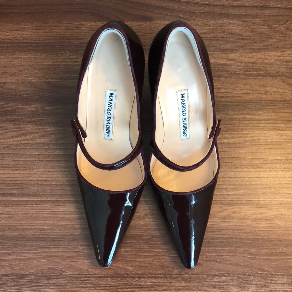 Manila Blahnik Bordeaux Campari Pumps